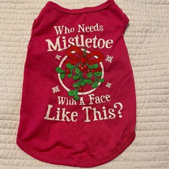NWOT Pink Christmas Themed Sleeveless Doggy T-Shirt - M - Picture 1 of 5